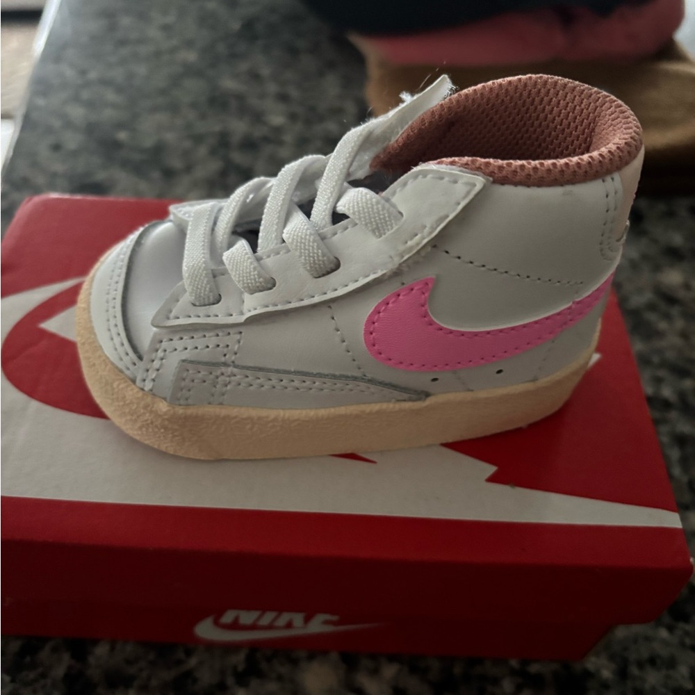 Nike baby blazers size 3